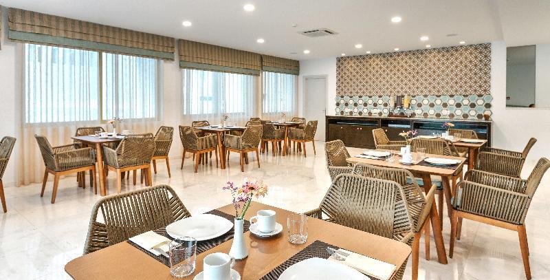 Zephyros Hotel Myrties Екстериор снимка